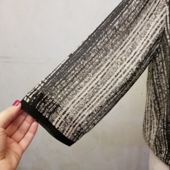 Zoa New York 3/4 sleeve top size XS (L1) - Picture 3 of 7